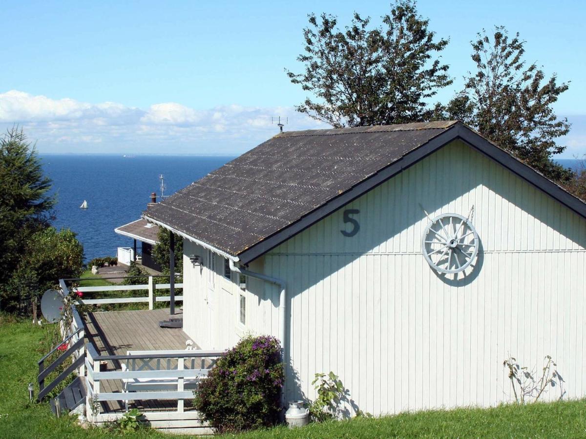 Three-Bedroom Holiday Home In Hasle 3 Vang  Rom bilde