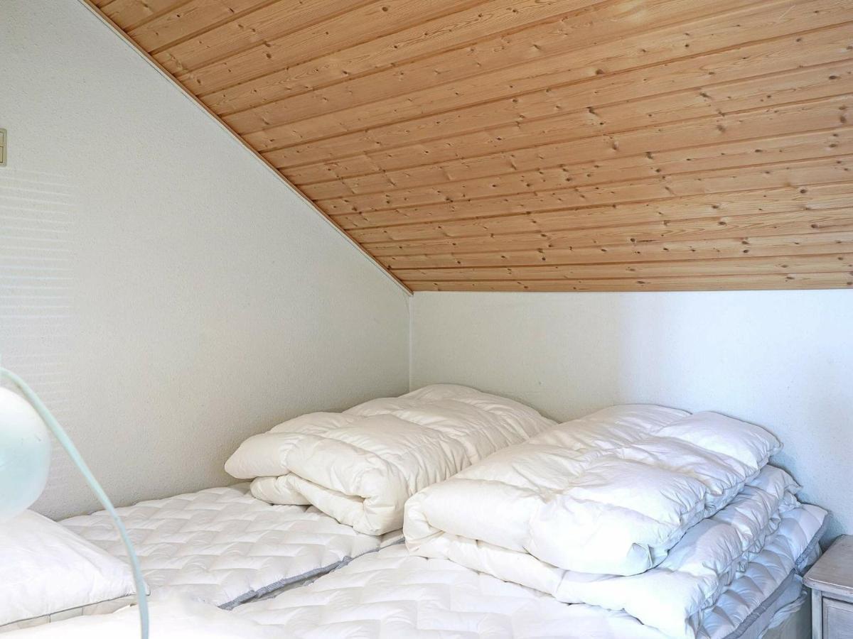 Three-Bedroom Holiday Home In Hasle 3 Vang  Rom bilde